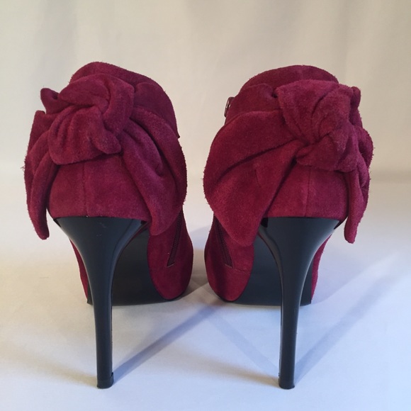 Carlos Santana Suede Stiletto Ankle Boots - Picture 3 of 8